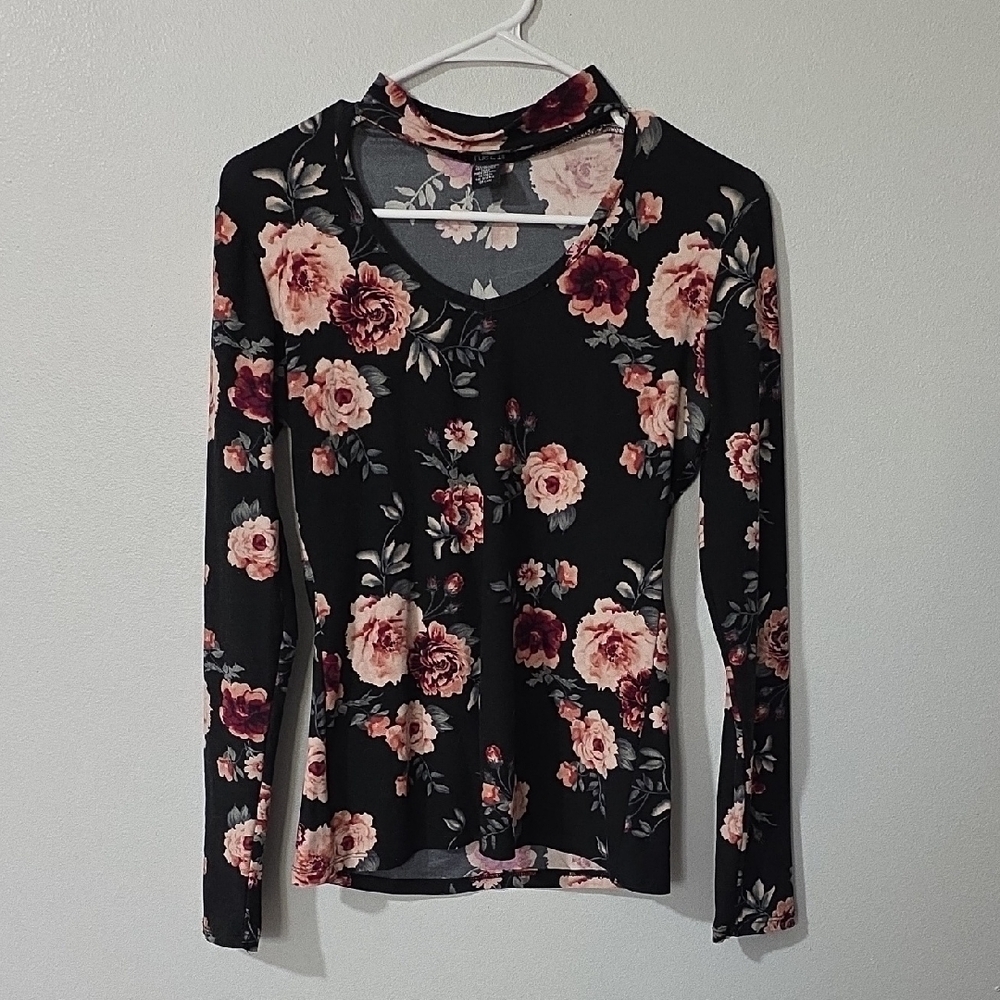 Rue21 Black and Pink Floral Long Sleeve Top